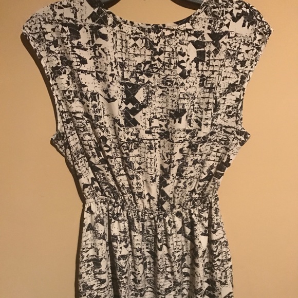 Soprano Dress - Picture 2 of 6